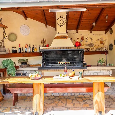 Yard Family Sidari Corfu Case de vacanță