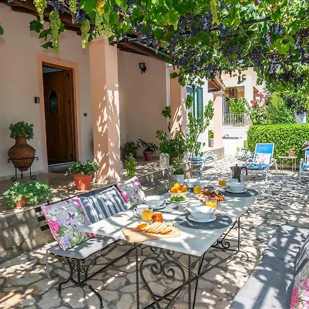 Case de vacanță Yard Family Sidari Corfu