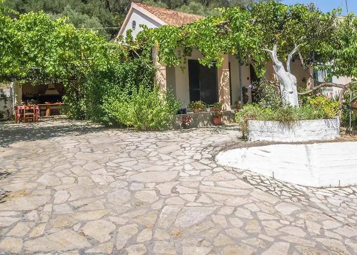 Yard Family Sidari Corfu Antipernoi